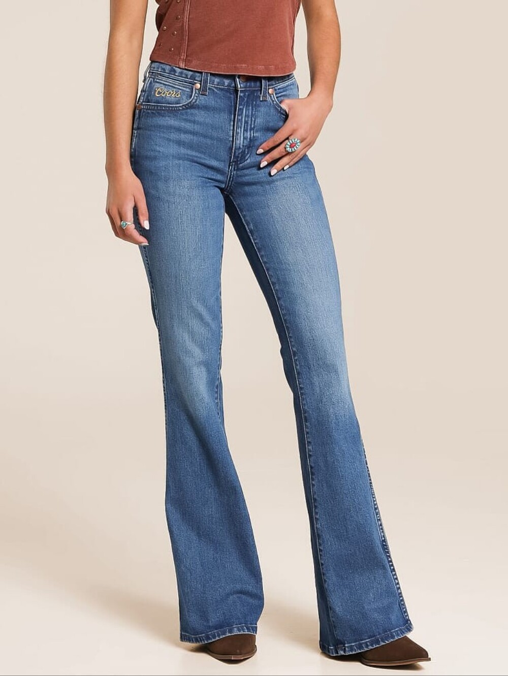 NWT Wrangler Coors Banquet  highrise Bailey Flare jeans medium wash  Size: 28/32